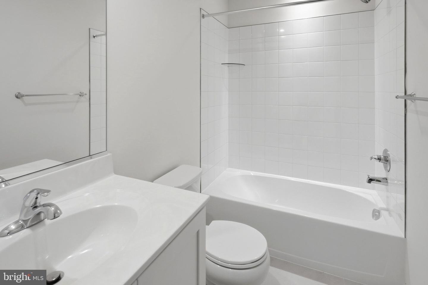 8 Juniper Ct Property Photo 29