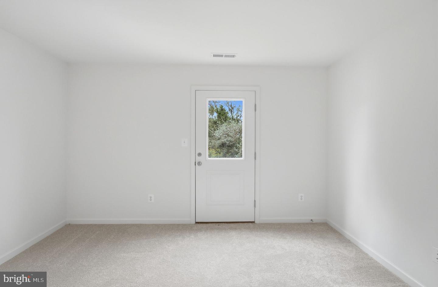 8 Juniper Ct Property Photo 33