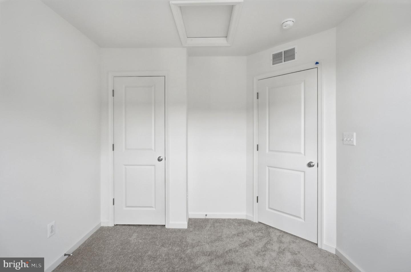 8 Juniper Ct Property Photo 34