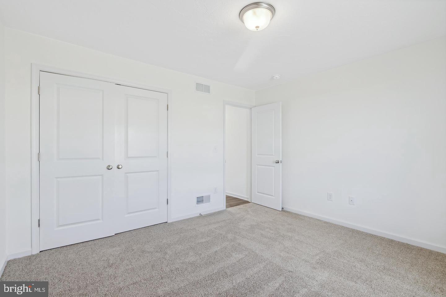 27 Kinzers Ct #68 Property Photo 18