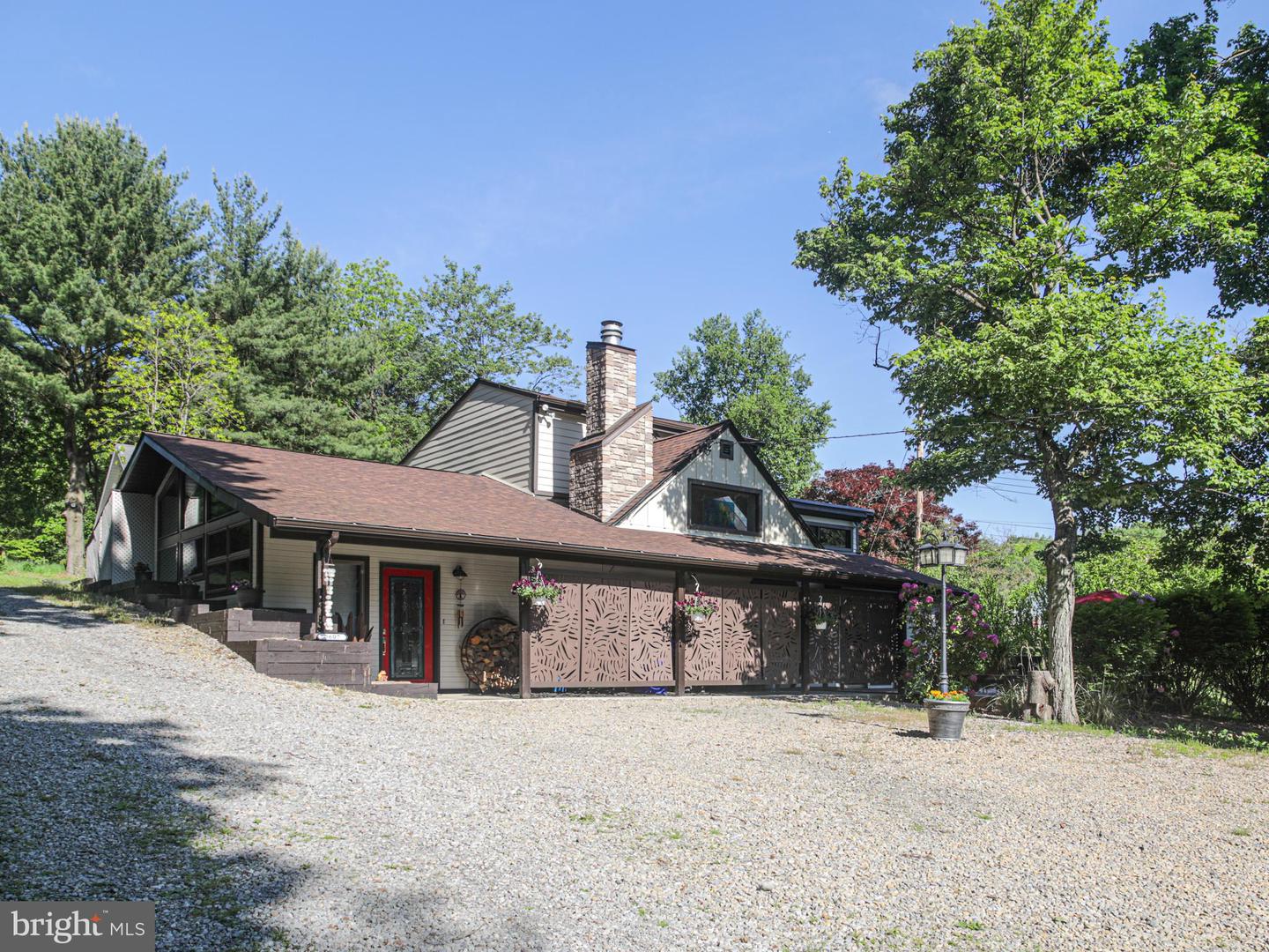 5607 MERIDIAN RD