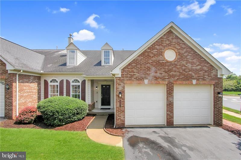 947 Park Plz Property Photo 1