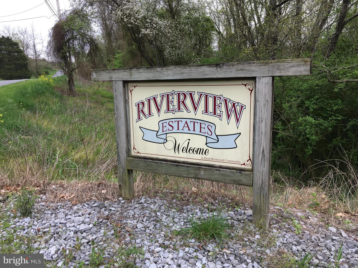 5010 Riverview Rd Property Photo 1