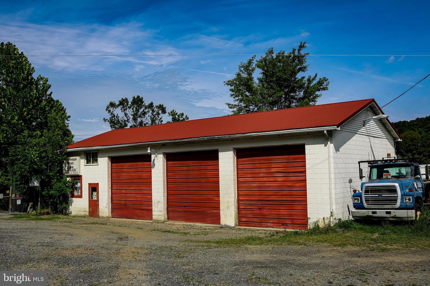 2844 Chaneysville Rd Property Photo