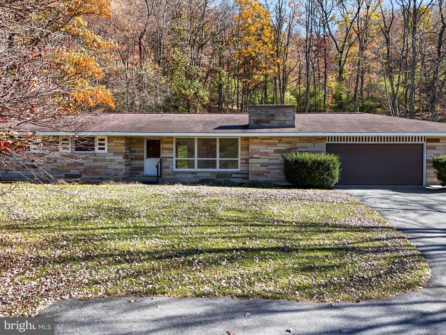 1056 Dark Hollow Rd. Property Photo