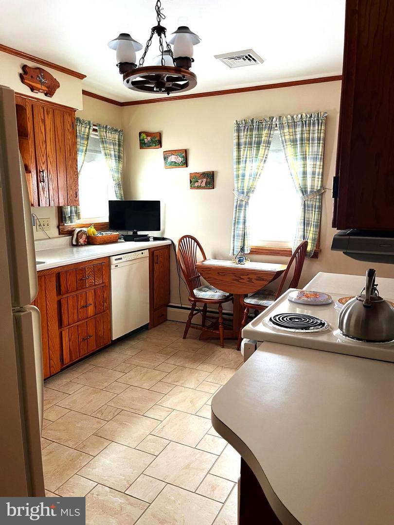 791 Echo Vale Dr Property Photo 2