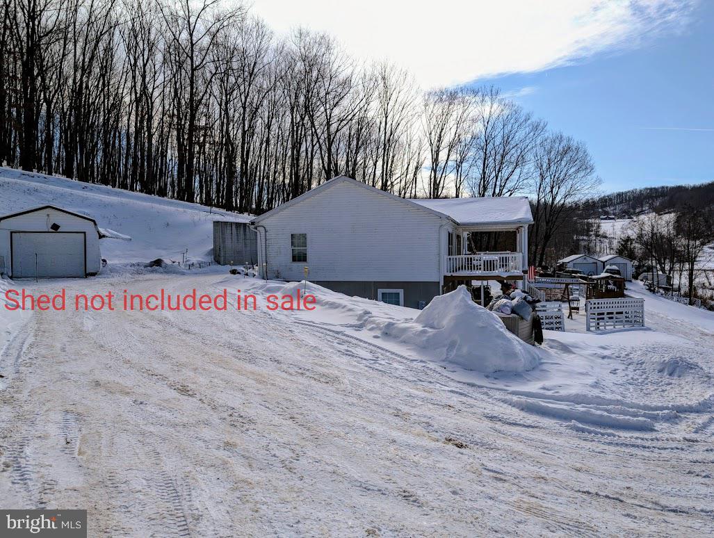 222 Picnic Rd Property Photo 6