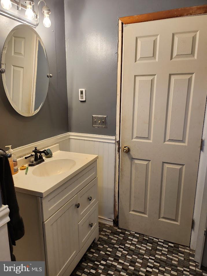 120 New Hampshire Rd Property Photo 21