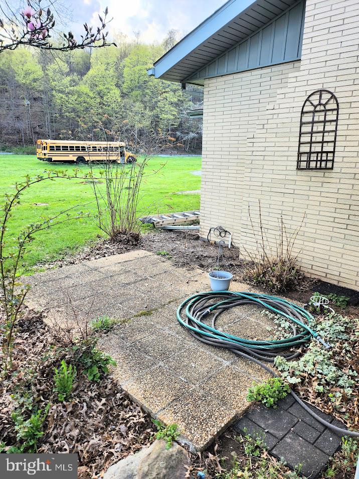 120 New Hampshire Rd Property Photo 35