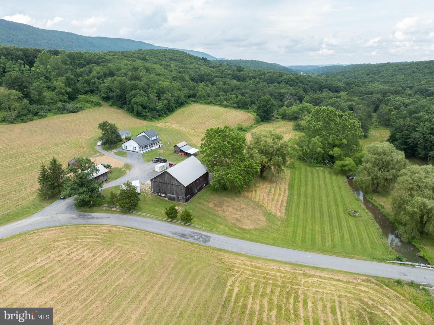 1350 Horseman Branch Rd Property Photo 1