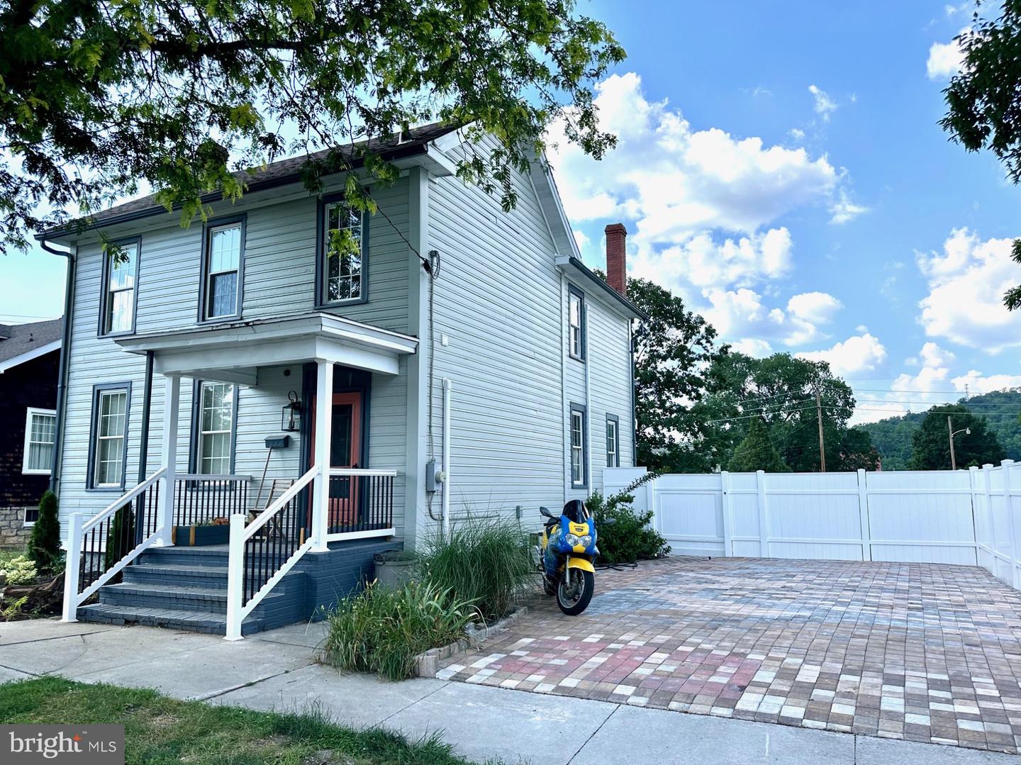 313 John E Property Photo 1