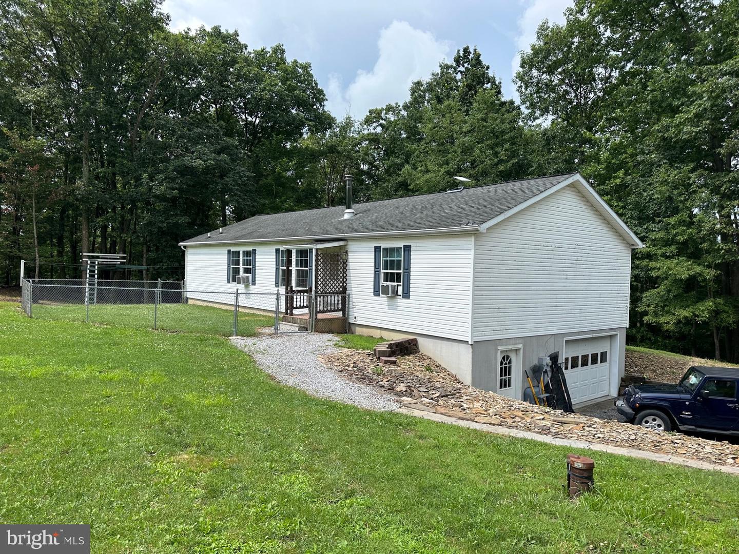 318 Walter Hollow Rd Property Photo 1