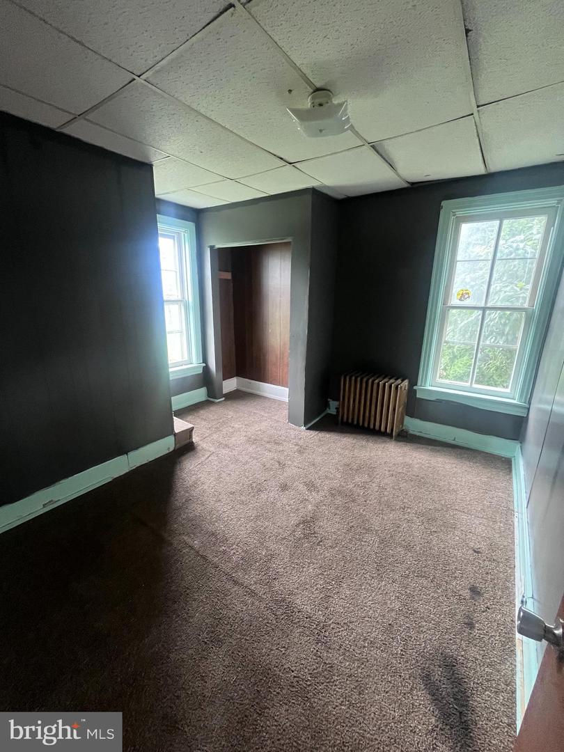402 16th Street Property Photo 6