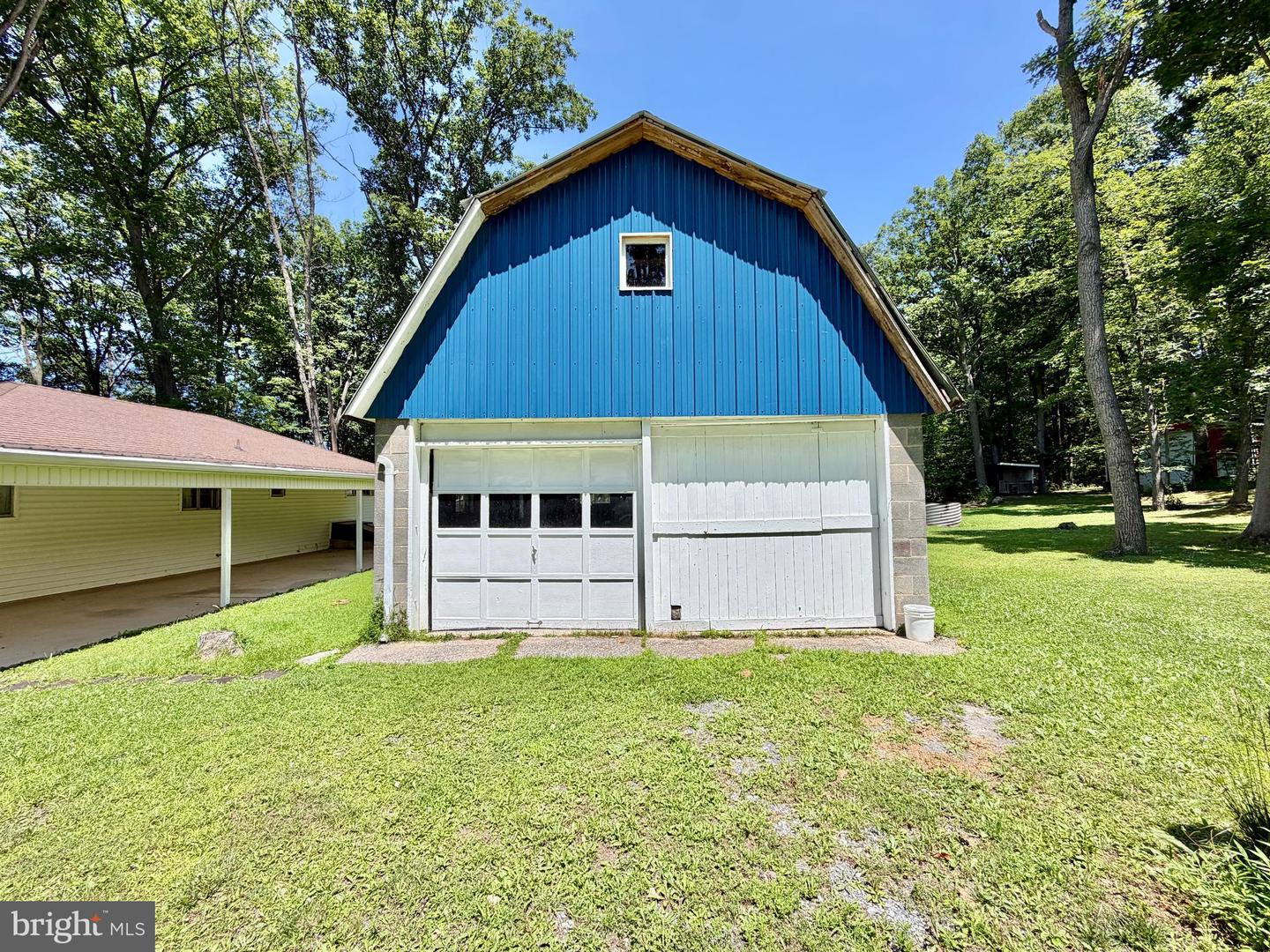 624 Raystown Road Property Photo 11