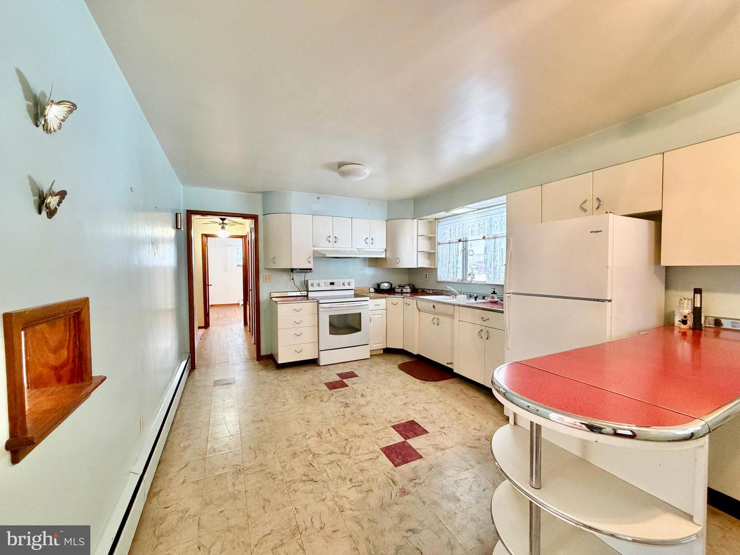 624 Raystown Road Property Photo 14