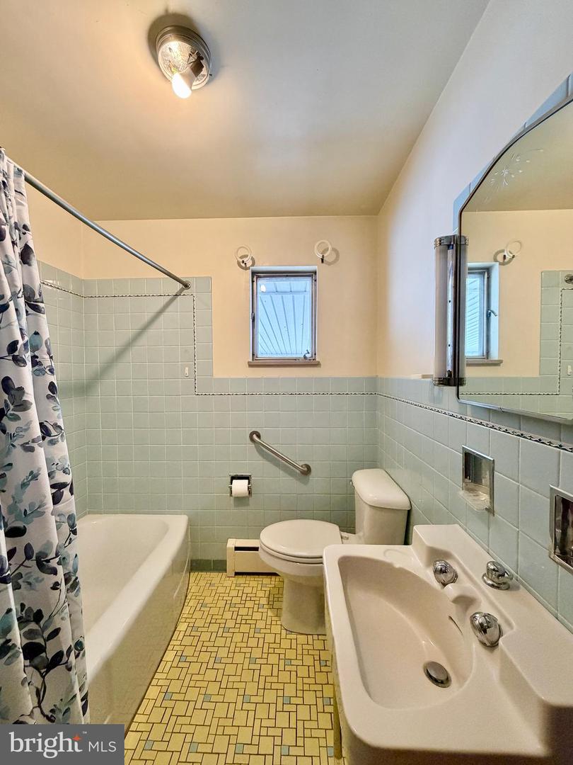 624 Raystown Road Property Photo 24
