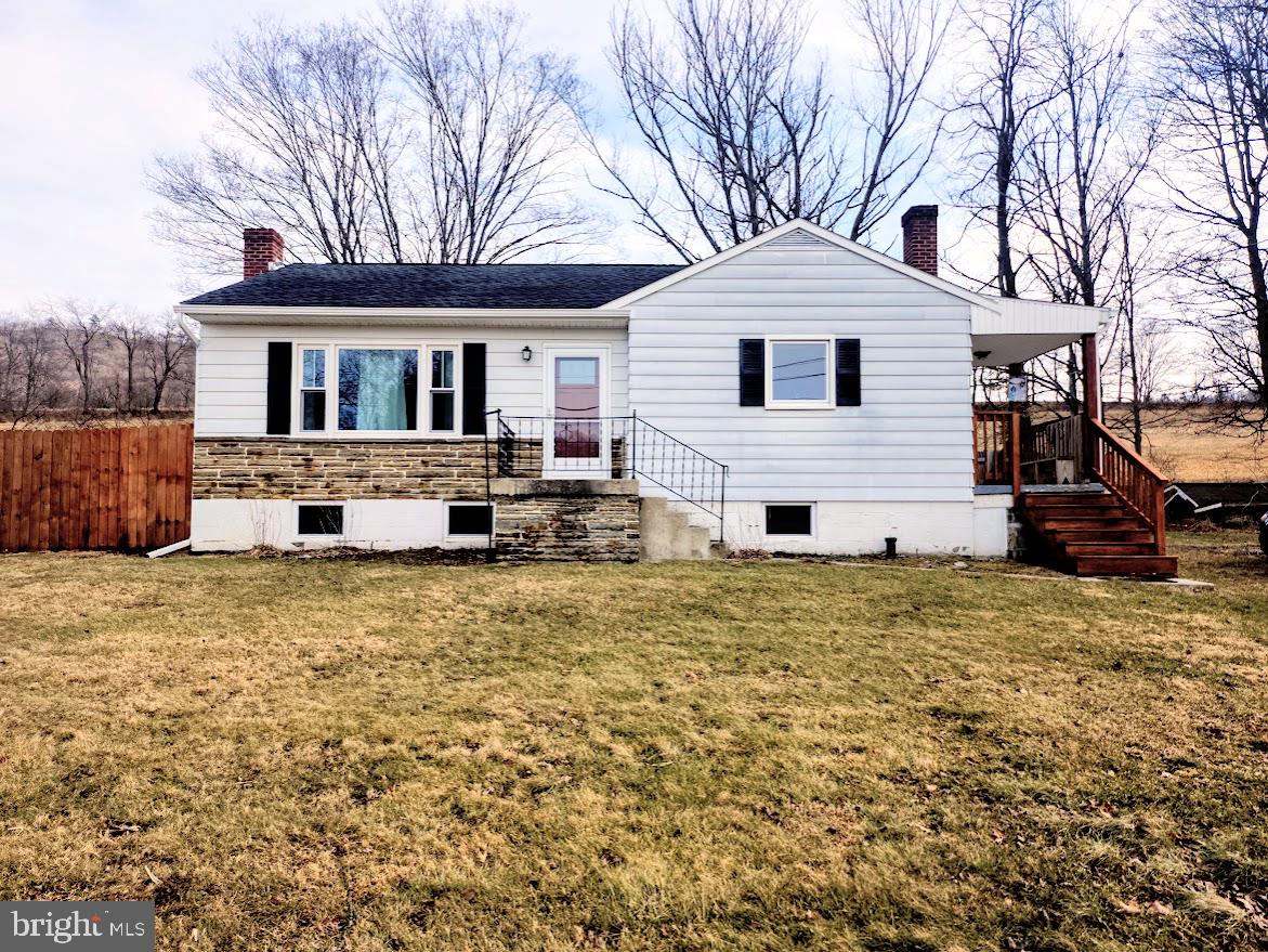 10314 Hyndman Road Property Photo 3