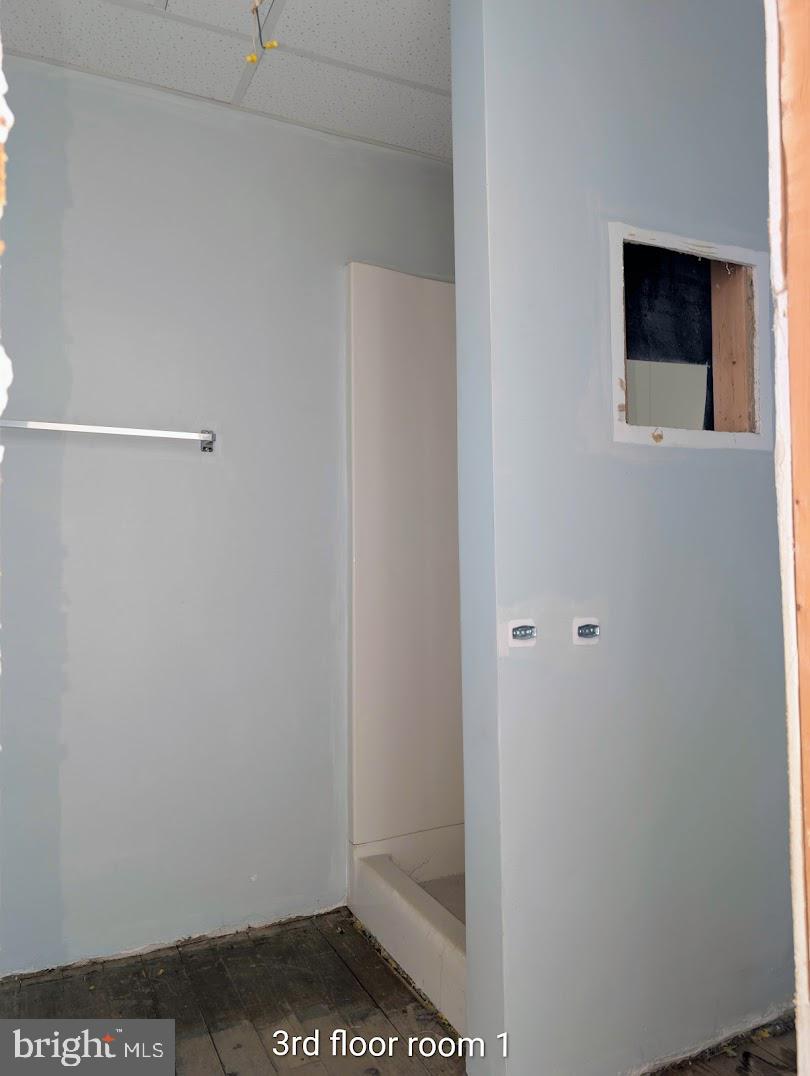 229 Main St Property Photo 26