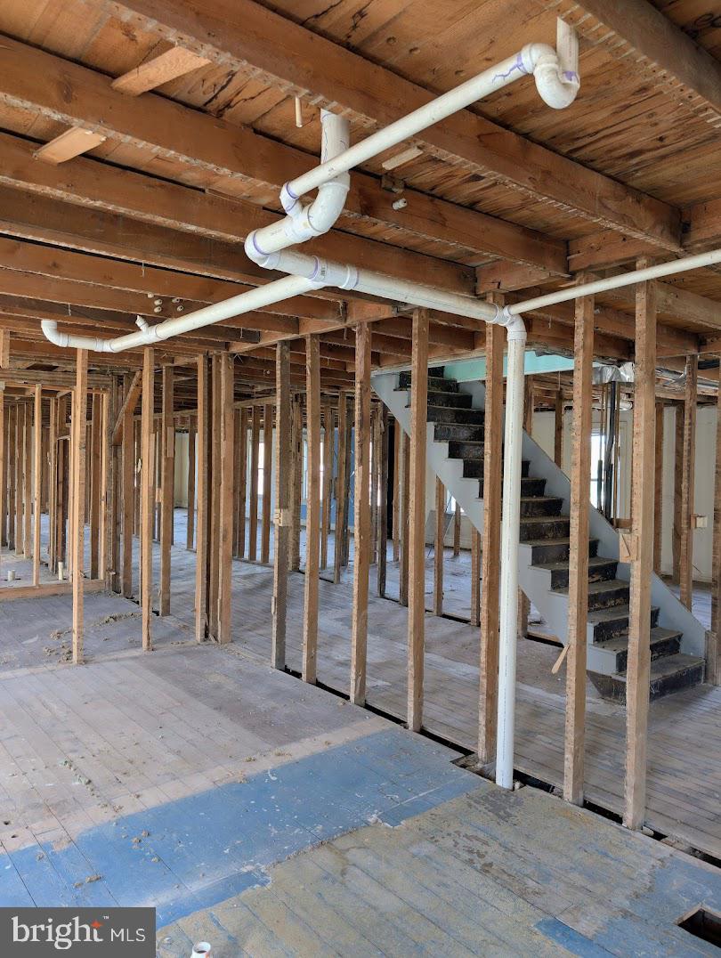 229 Main St Property Photo 35