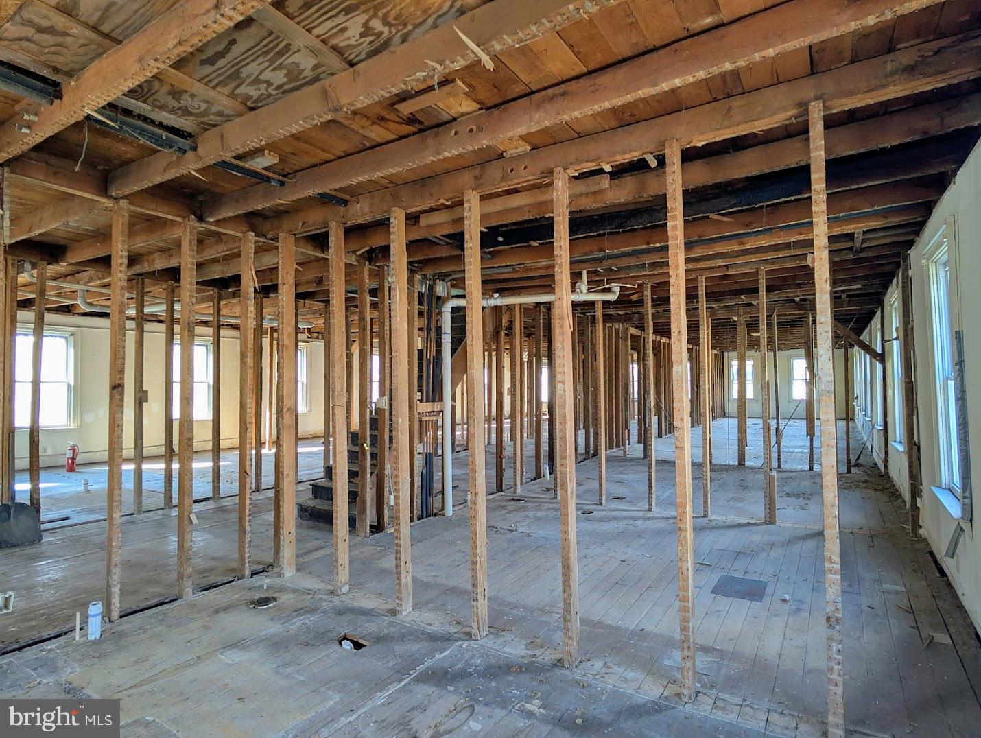 229 Main St Property Photo 41