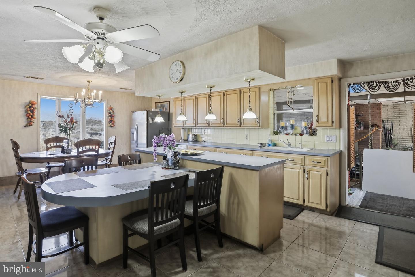 501 Breezewood Rd S Property Photo 18