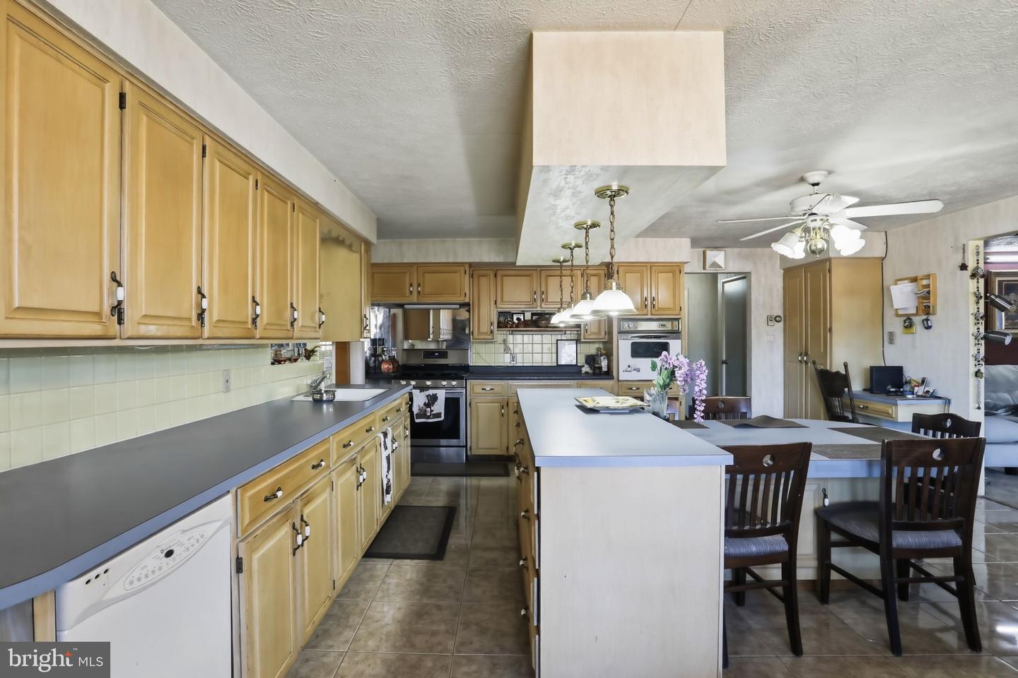 501 Breezewood Rd S Property Photo 19