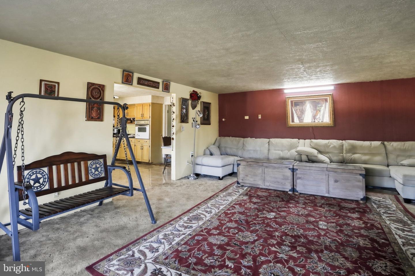 501 Breezewood Rd S Property Photo 32