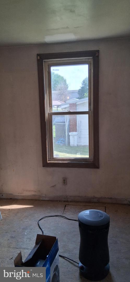 327-329 West Main St. Property Photo 55