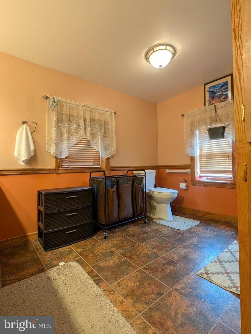 456 & 462 West St Property Photo 21