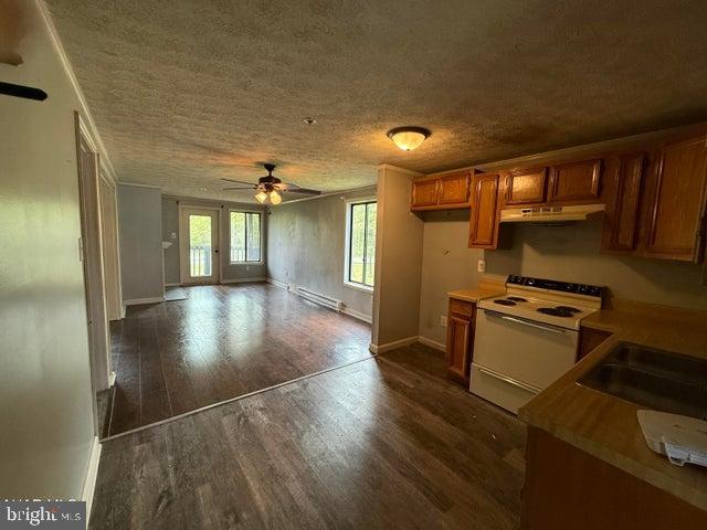 127 E Valley Point Ln #1211 Property Photo 4