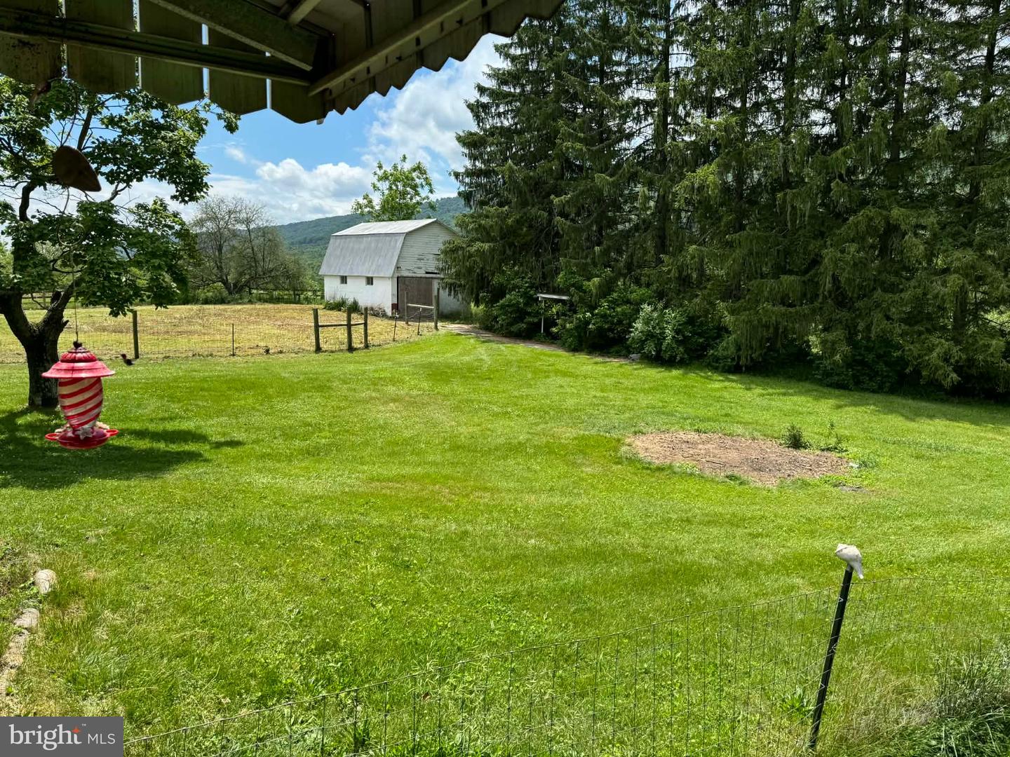 2165 Bedford Valley Rd Property Photo 10