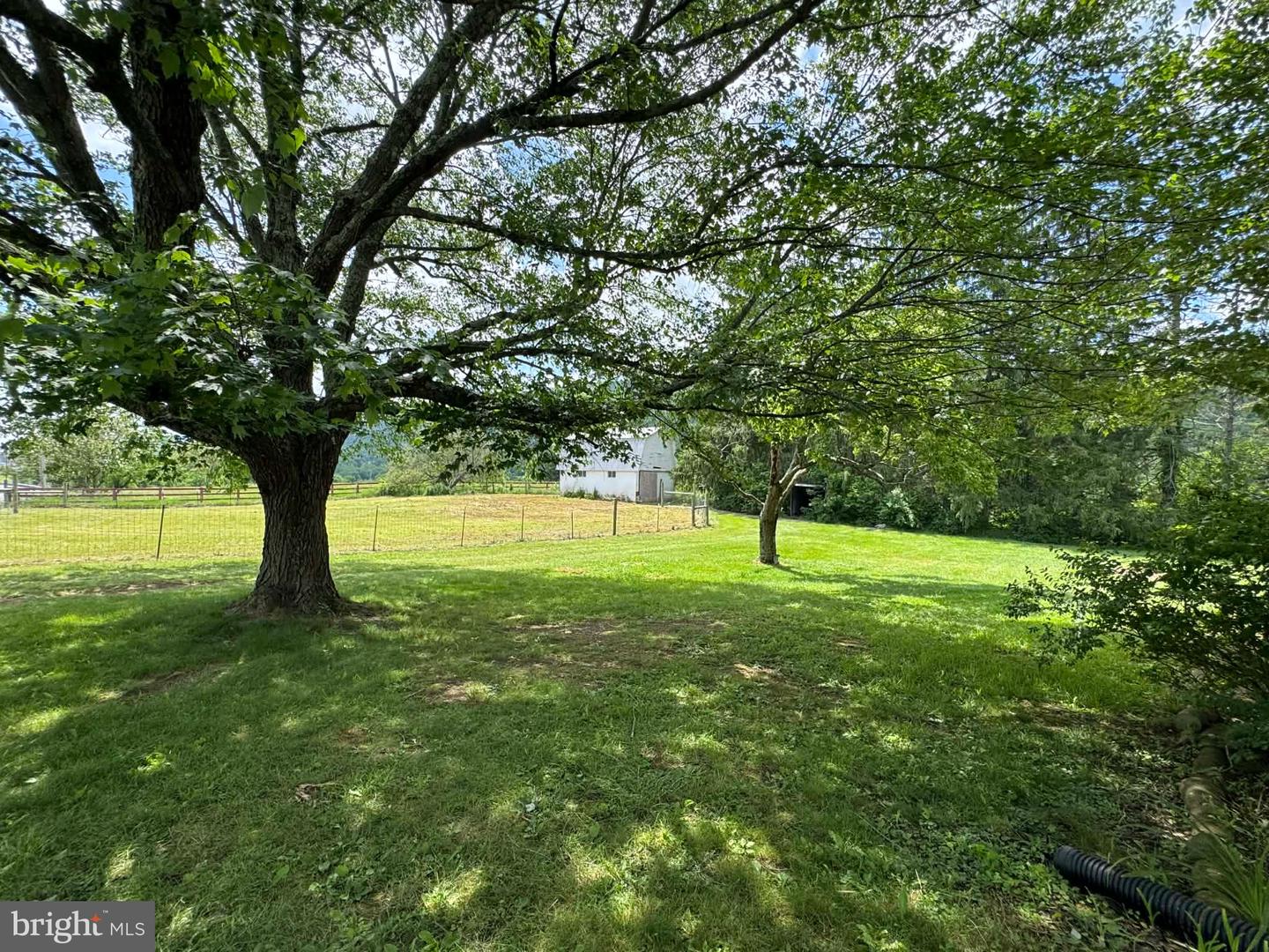 2165 Bedford Valley Rd Property Photo 18
