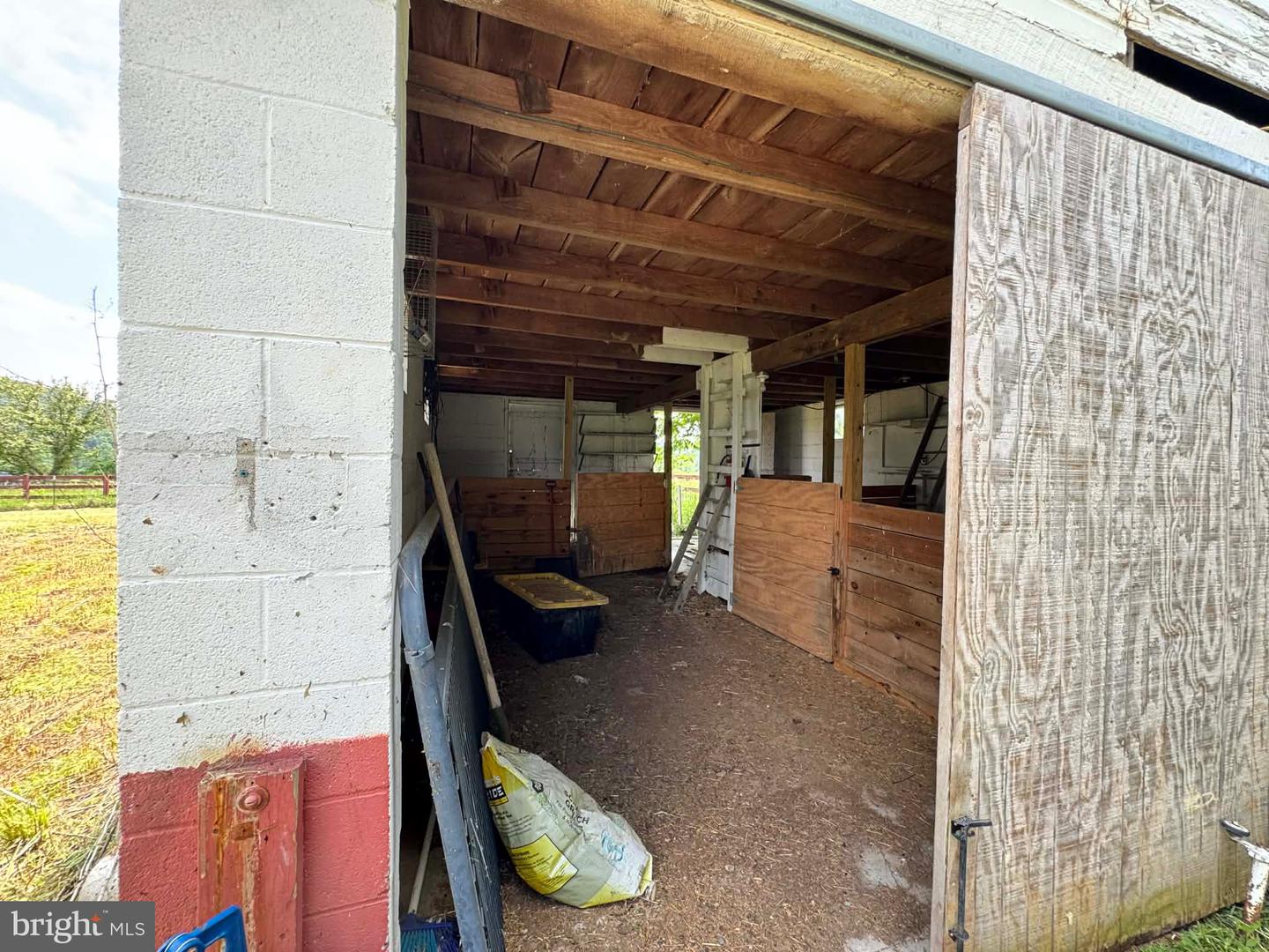 2165 Bedford Valley Rd Property Photo 27
