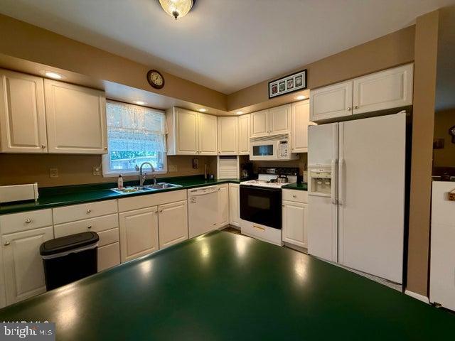 703 Spring St Property Photo 6