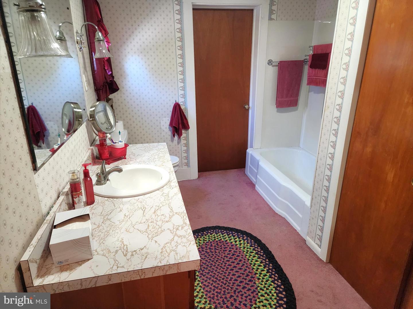 5822 Business 220 Property Photo 15