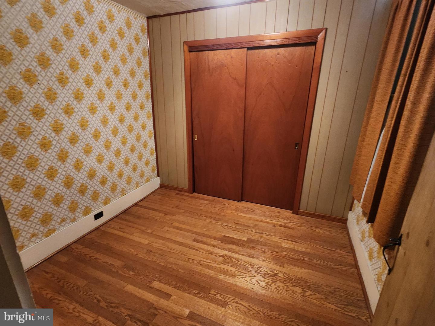 5822 Business 220 Property Photo 20