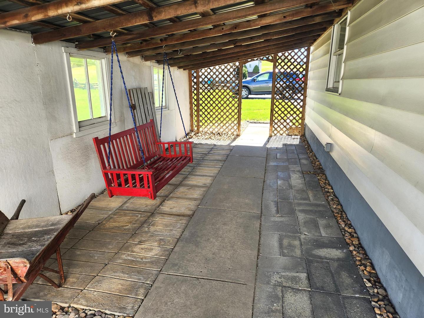 5822 Business 220 Property Photo 28