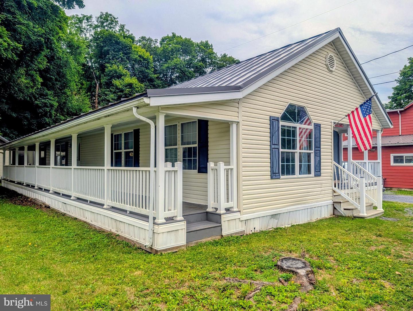 750 Six Mile Run Road Property Photo 2