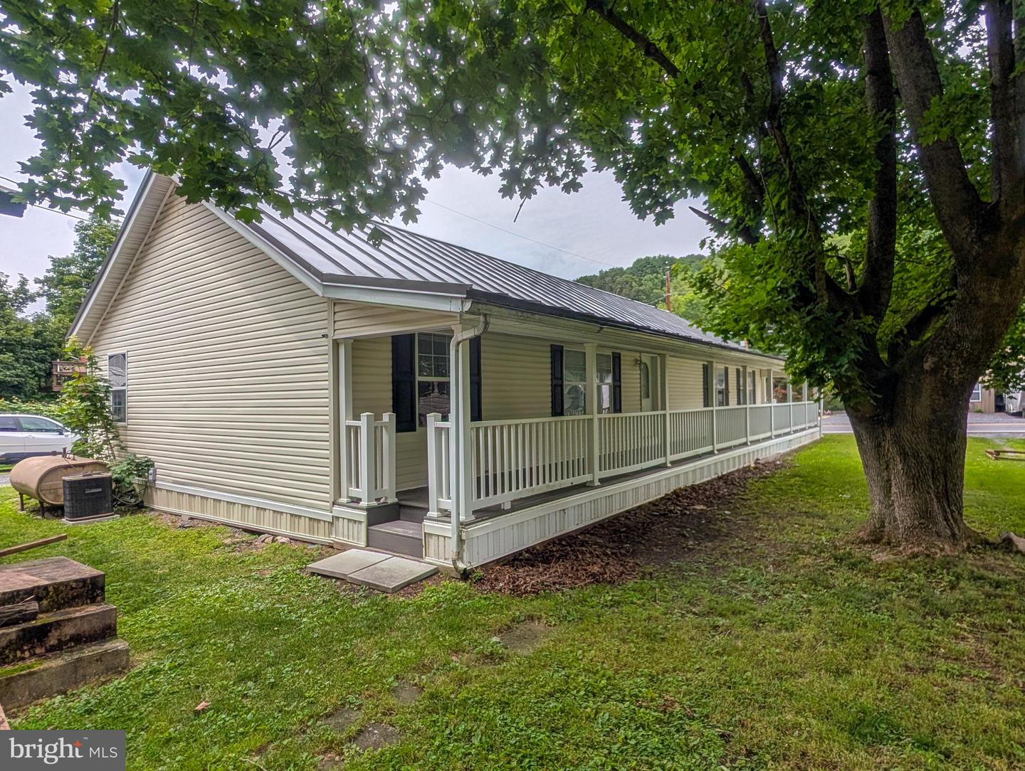 750 Six Mile Run Road Property Photo 3