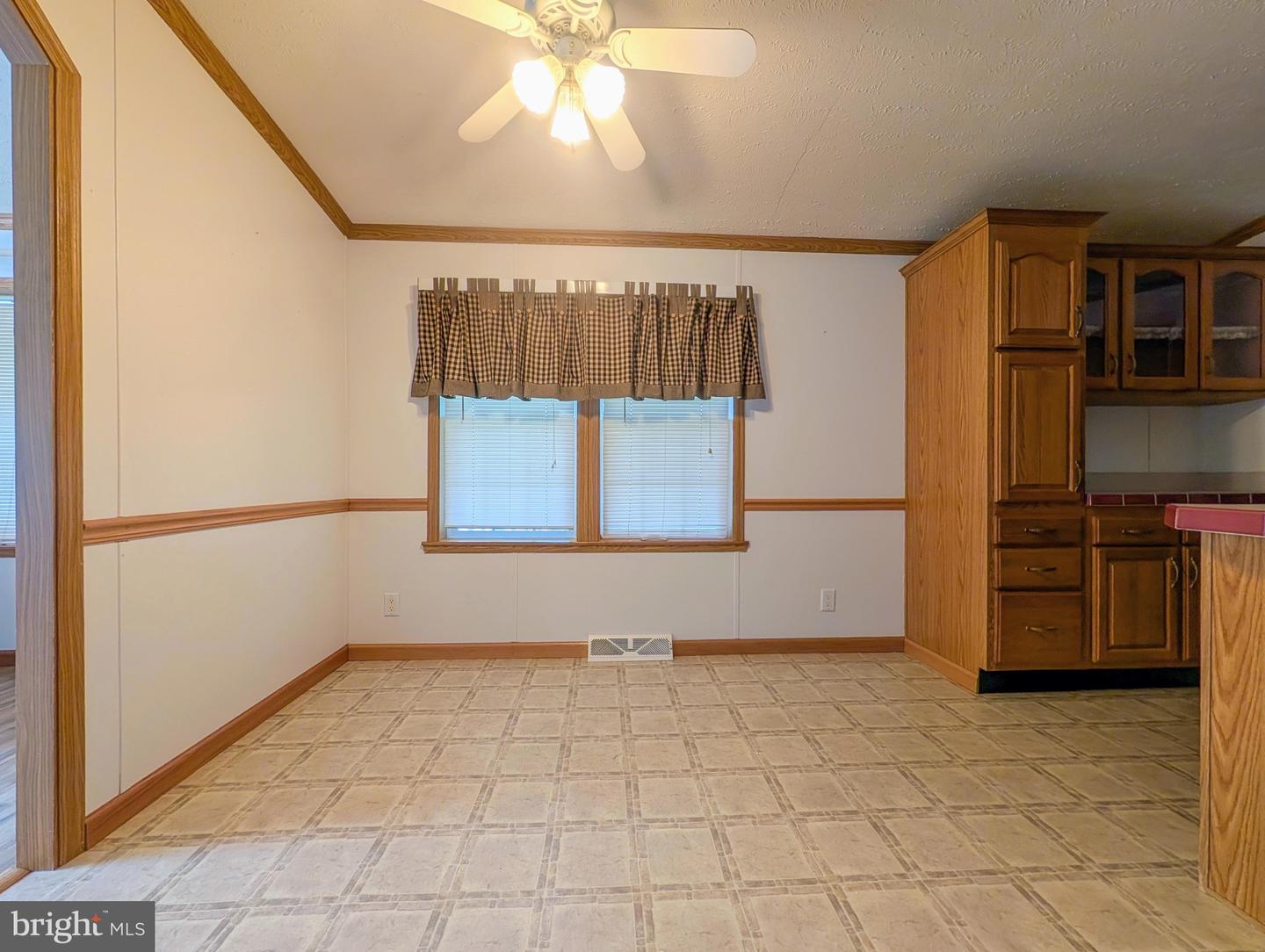 750 Six Mile Run Road Property Photo 15
