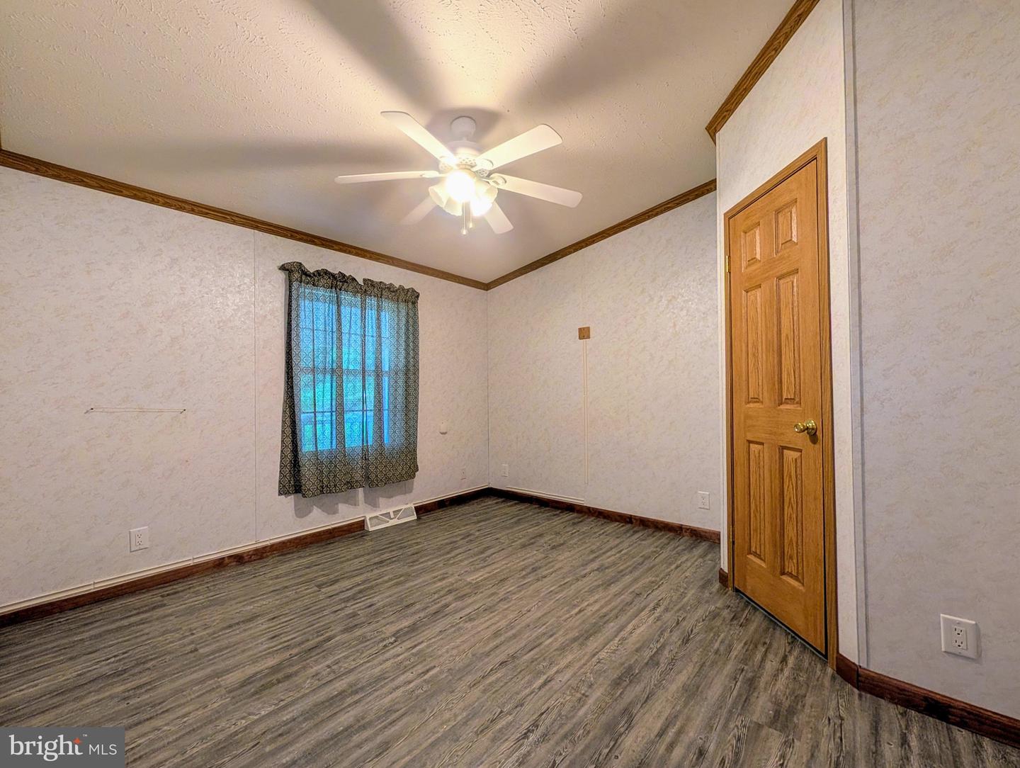 750 Six Mile Run Road Property Photo 32