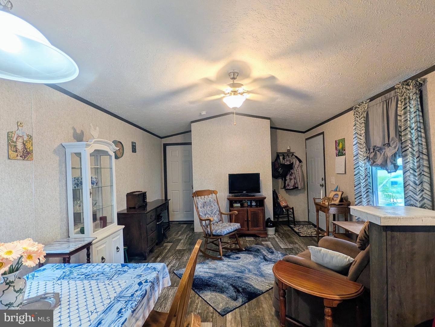 210 Chestnut St Property Photo 12
