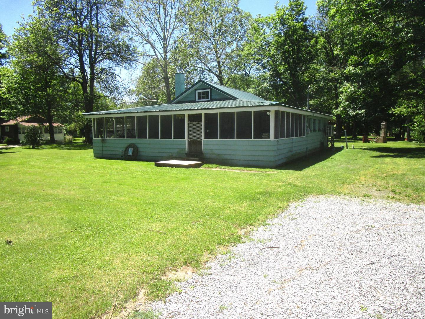 215 First St Property Photo 1