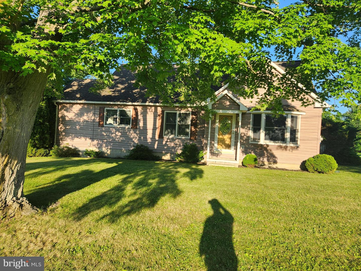 4730 Cortland Rd Property Photo 1