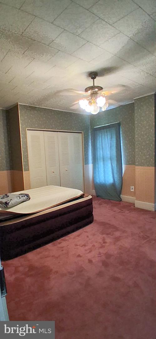 215 N Spring St Property Photo 6