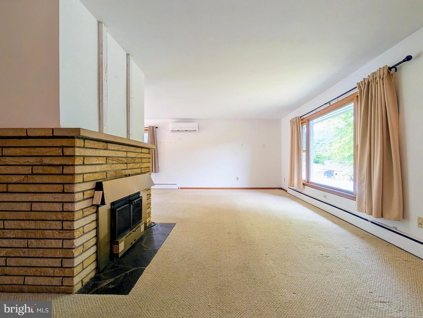 155 Summit St Property Photo 15