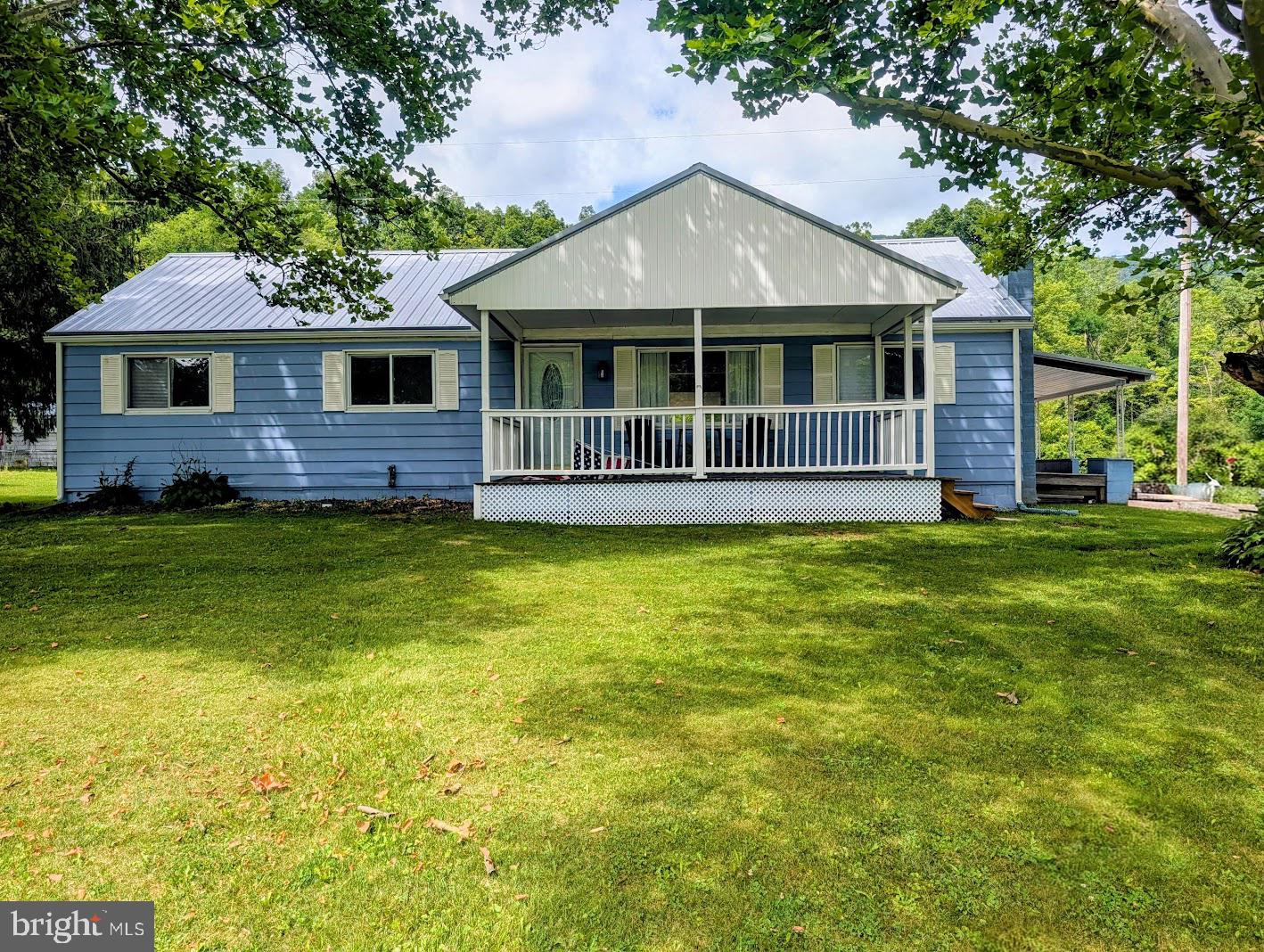3205 Raystown Rd Property Photo 1
