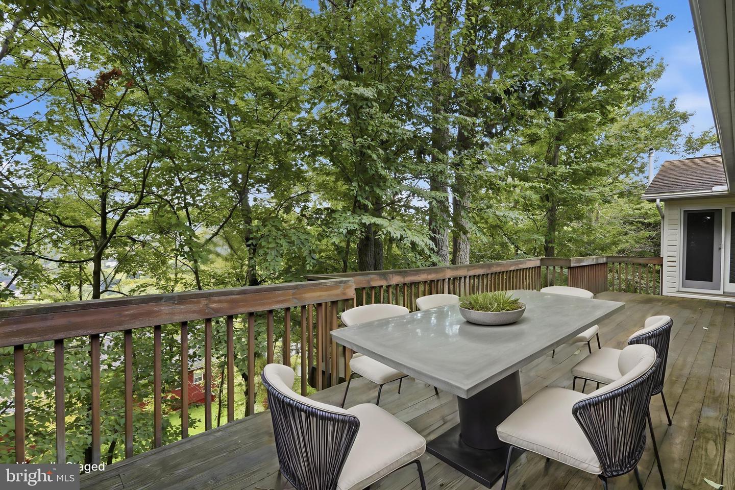 430 Forbes Rd Property Photo 3