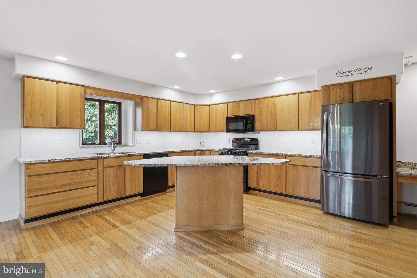 430 Forbes Rd Property Photo 15