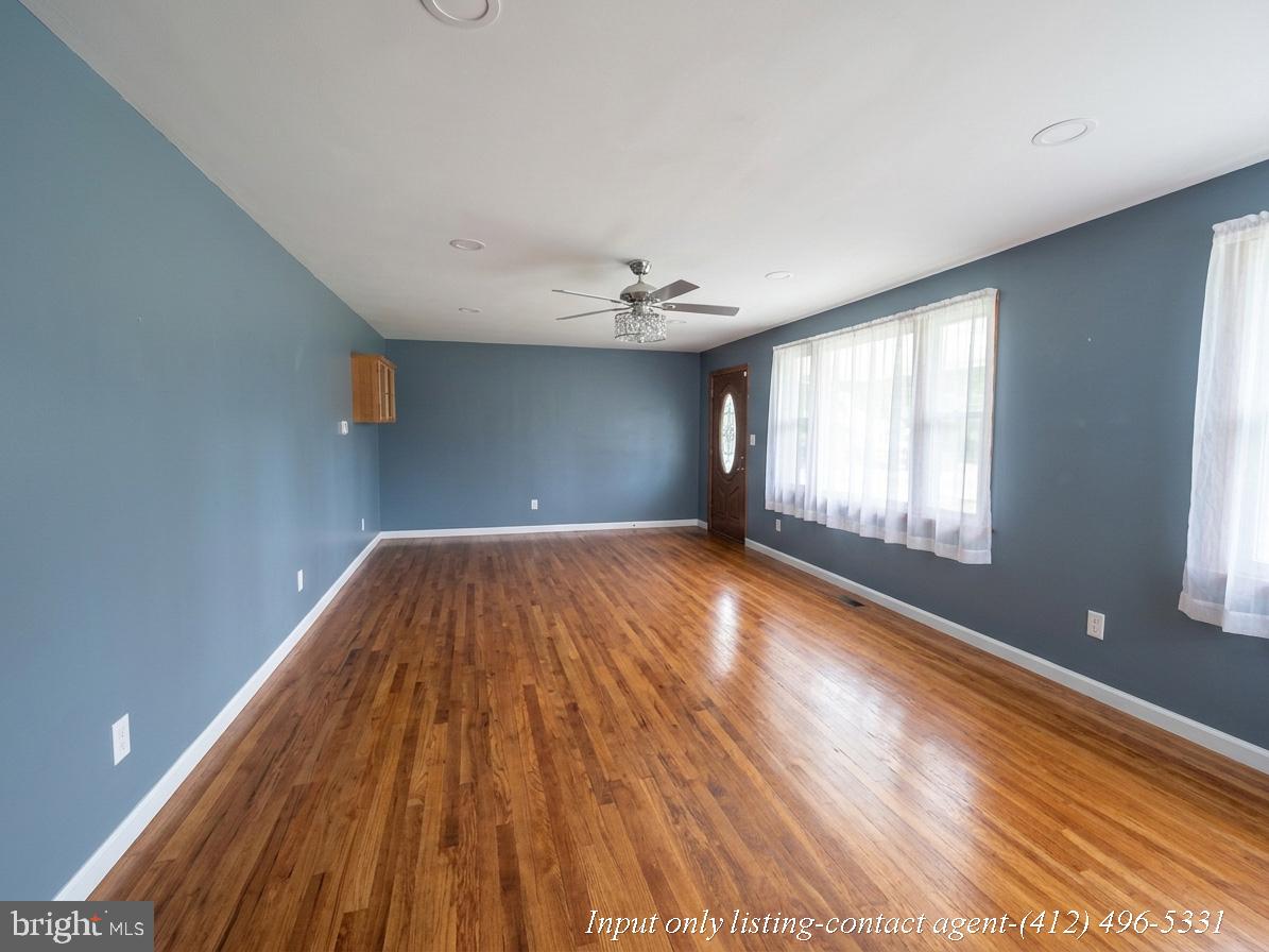500 Raystown Rd Property Photo 9